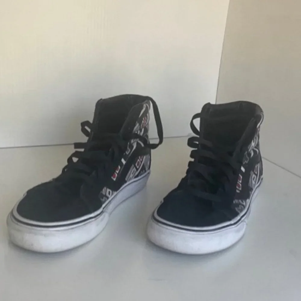 Vans x Nintendo Sk8 Hi NES Controller All Over Print Game Over - Picture 5 of 6